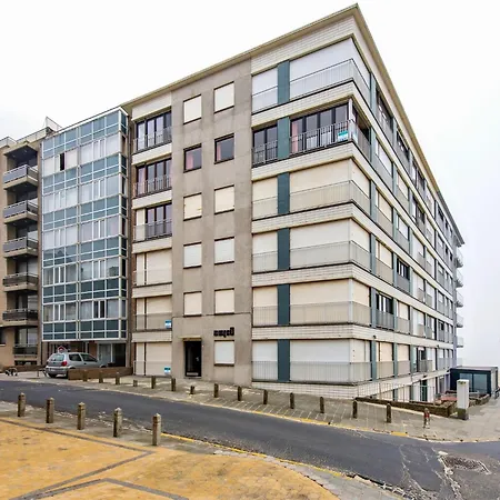 Cozy In Belgium With Parking, Cleaning Included Koksijde