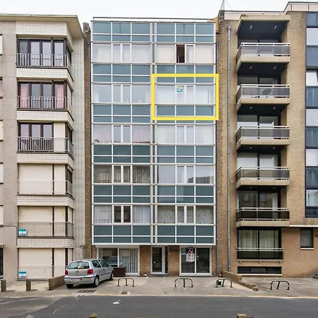 Cozy In Belgium With Parking, Cleaning Included Koksijde